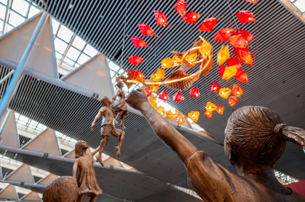 SVPI એરપોર્ટ ખાતે ગુજરાતની સ્વતંત્રતા, ઉત્સવ અને ભવ્ય વારસાની ઉજવણી કરતા નવા સ્થાપનોનું અનાવરણ