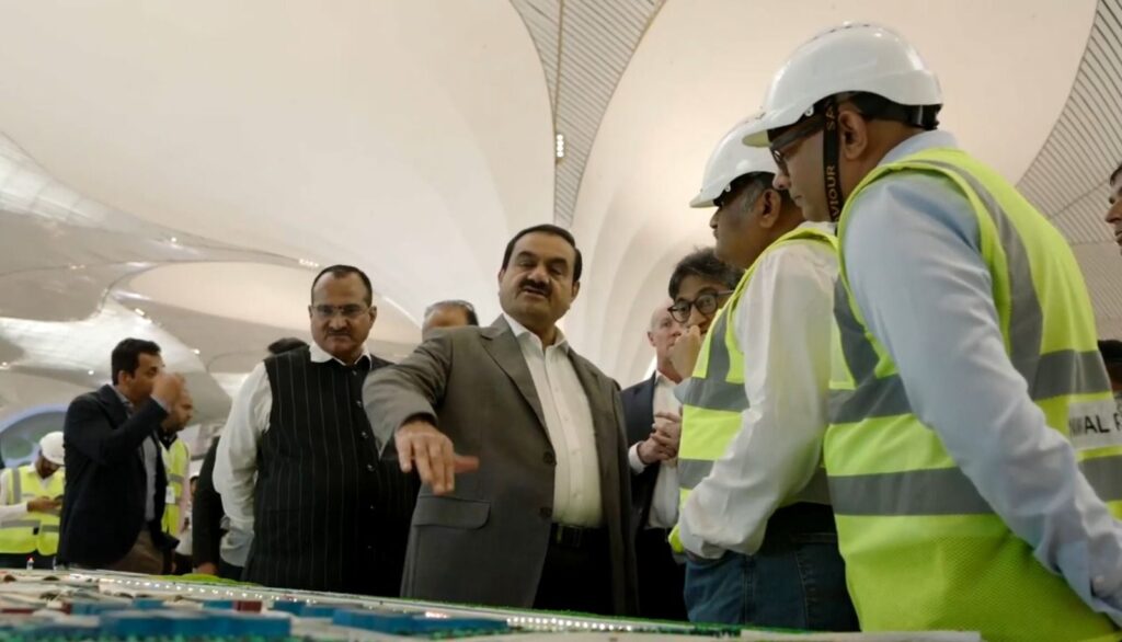 નવી મુંબઈ આંતરરાષ્ટ્રીય એરપોર્ટનું નિર્માણ 'દરેક હાથ અને હૃદય'નું નિર્માણ: ગૌતમ અદાણી