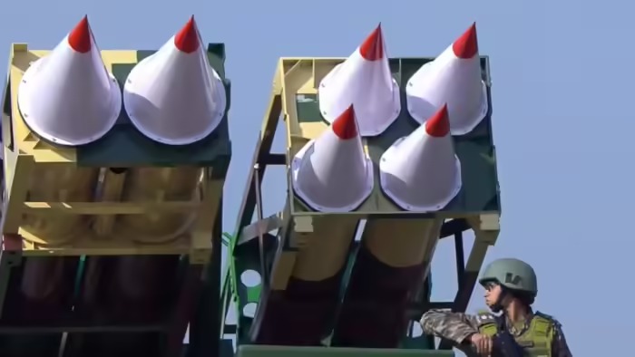 Operation Sindoor બાદ પ્રજાસત્તાક પરેડમાં ભારતની સેના શક્તિઃ 8 તસવીરોમાં ભારતીય લશ્કરનો દમ-ખમ